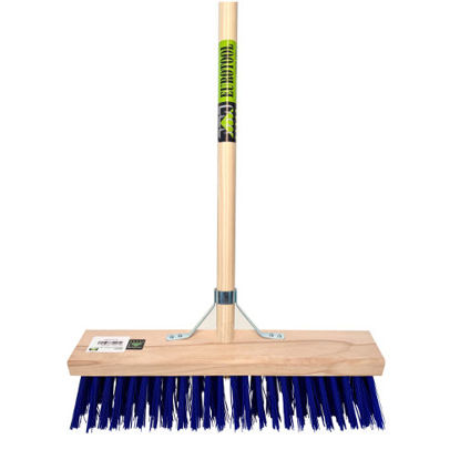 Afbeeldingen van Stalbezem PVC blauw, 45cm FSC +steel 150cm +stokhouder
