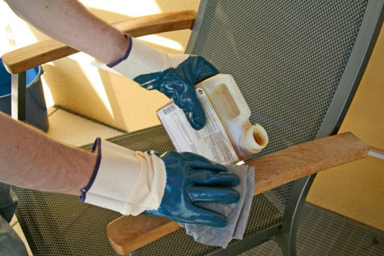 Afbeeldingen van Handschoen blauw NBR met kap Keron.